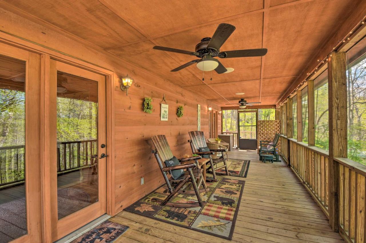 Cozy Hiawassee Cabin With Fire Pit And Mtn Views! Exterior photo