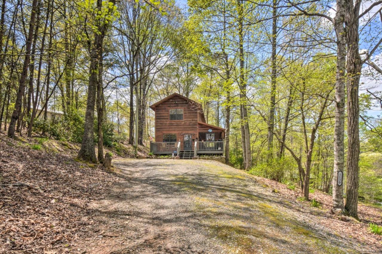 Cozy Hiawassee Cabin With Fire Pit And Mtn Views! Exterior photo