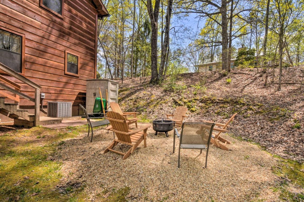 Cozy Hiawassee Cabin With Fire Pit And Mtn Views! Exterior photo